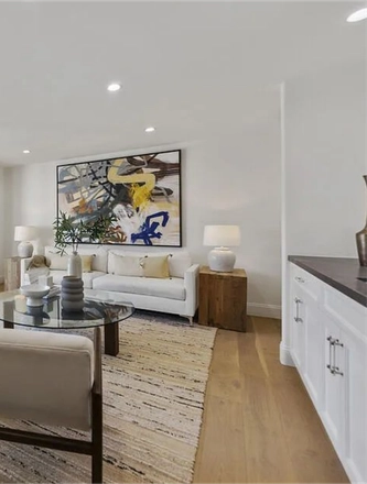 Los Angeles Top Realtors — page 33