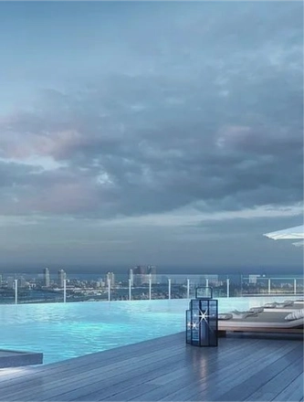The 19M+ Miami — page 27