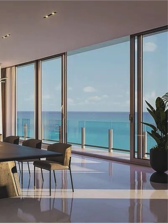 The 19M+ Miami — page 67
