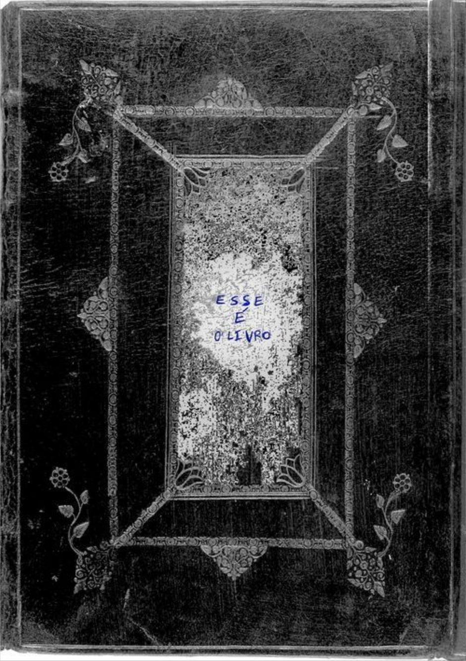 A Ancoressa | Demons and Devotions — page 4