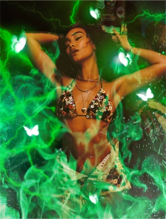 Leigh-Anne — page 33