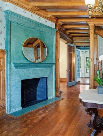 Historic Real Estate - New York — page 52