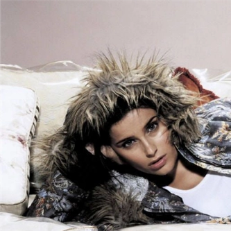 Folklore - Nelly Furtado — page 18
